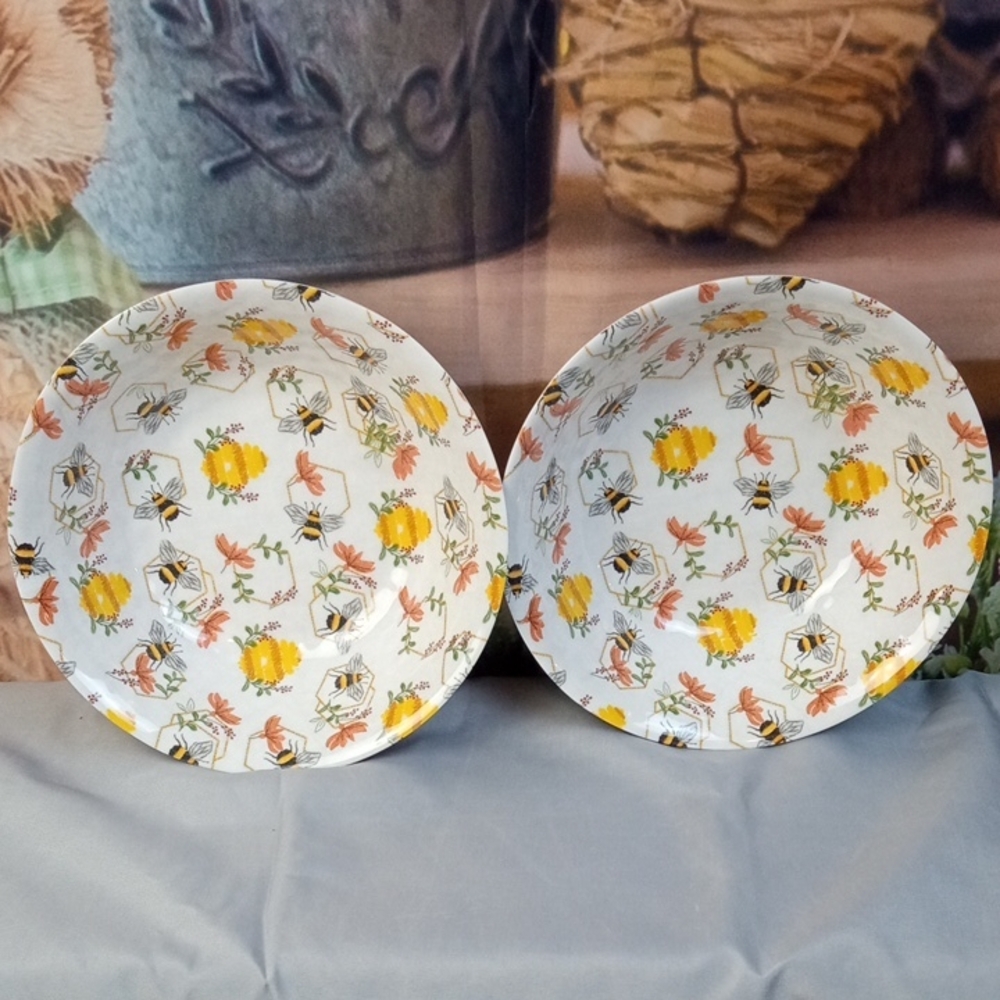 🏠🍒 Bee Hive Floral Patterned Bowls